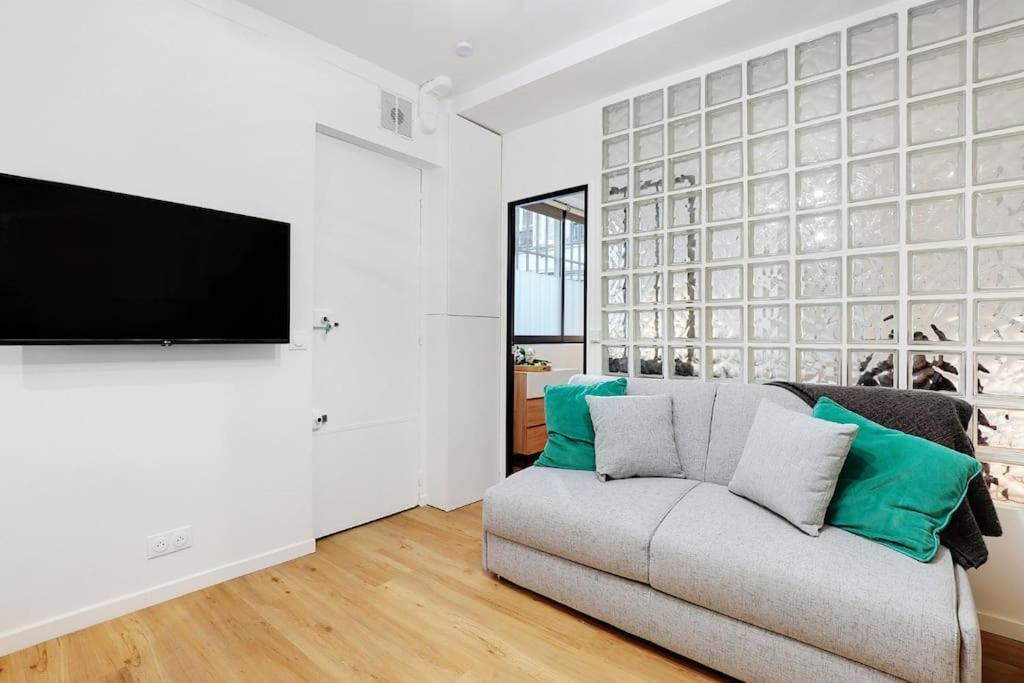Charming Appartements For 4 People - Le Marais Париж Екстериор снимка